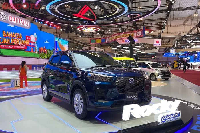 Daihatsu Rocky Hybrid Hadir dengan Fitur Interior yang Lebih Menarik