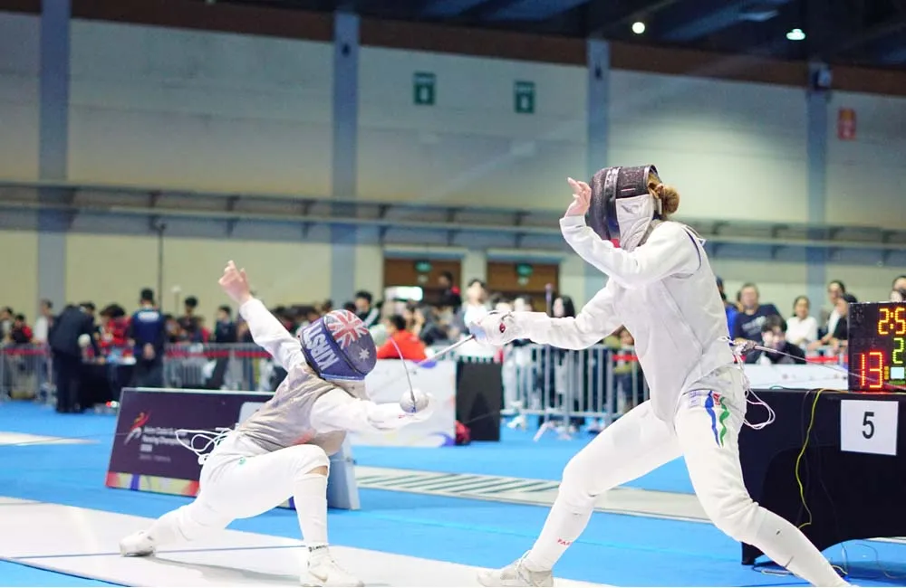 Hongkong Dominasi Kejuaraan Anggar Asia dengan Tiga Emas