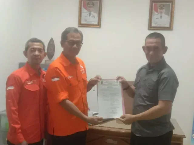DPD Partai Gerakan Rakyat Kuningan Resmi Terdaftar di Kesbangpol