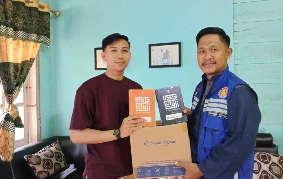 Nettour Travel Salurkan Wakaf Mushaf Alquran Selama Ramadan di Natuna