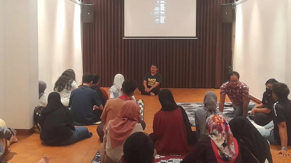 Ngabuburit Seru Nonton Film Jerman di Wisma Jerman Surabaya