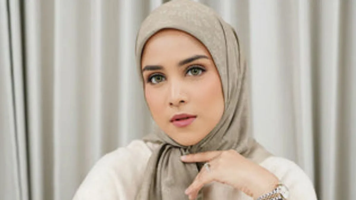 Tren Kerudung Segi Empat Elegan untuk Lebaran 2026