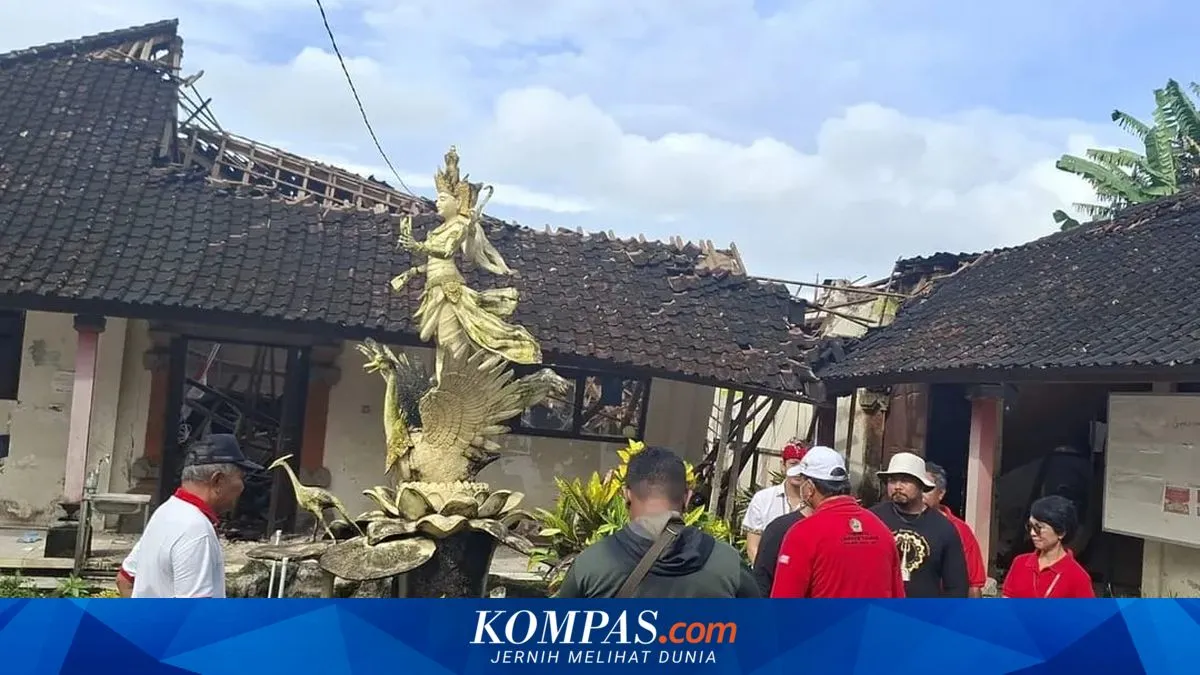 Ruang Kelas Ambruk, 71 Siswa SD di Tabanan Beralih ke Pembelajaran Daring