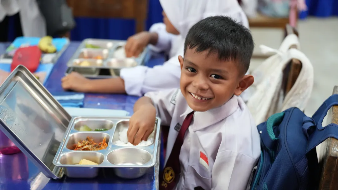 Indonesia Peringkat Kedua Dunia dengan 61,2 Juta Penerima Manfaat Program Makan Sekolah
