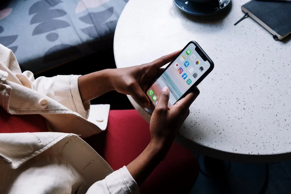 10 Cara Menghasilkan Uang dari Smartphone Secara Efektif