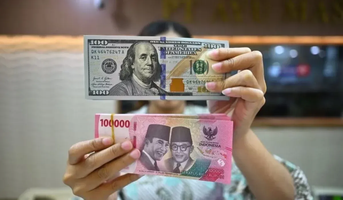 Rupiah Tertekan 81 Poin Akibat Ketegangan di Timur Tengah