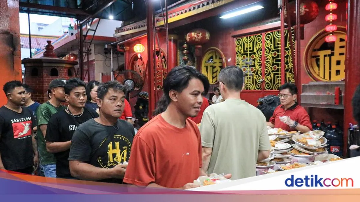 Wihara Dharma Bakti: Contoh Toleransi di Bulan Ramadan