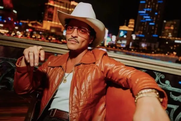 Bruno Mars Rilis Album Baru 'The Romantic' dengan Lagu Rancak 'Risk At All'