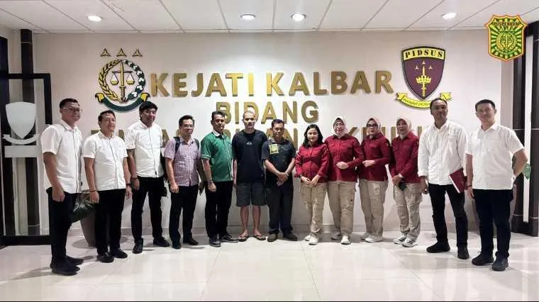 Dua Tersangka Korupsi Dana Desa di Sintang Diserahkan ke Kejaksaan