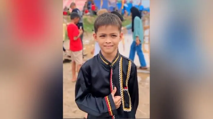 Dika 'Aura Farming': Anak Viral yang Mengguncang Dunia dengan Tarian Pacu Jalur