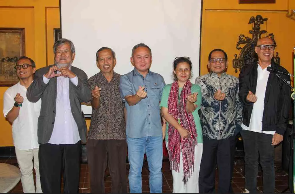 Jurnalis Lingkungan Hidup Hadapi Ancaman di Era Pertambangan