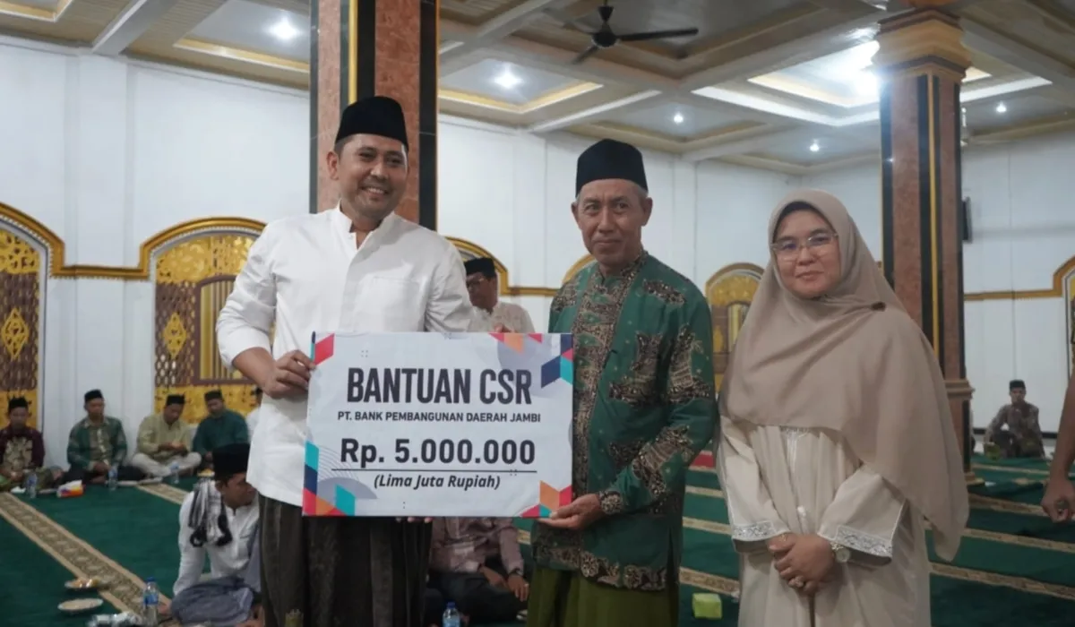 Bupati M. Syukur Tegaskan Komitmen Pembangunan Infrastruktur dalam Safari Ramadan