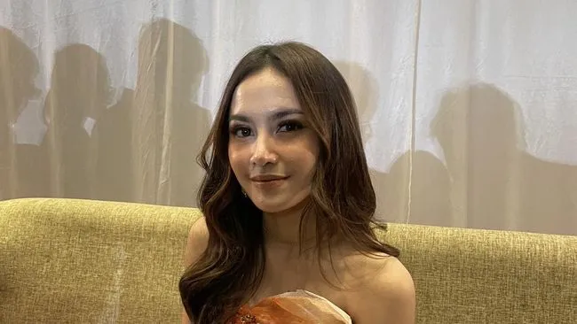 Selebriti Bunda yang Memilih Hiatus Saat Hamil