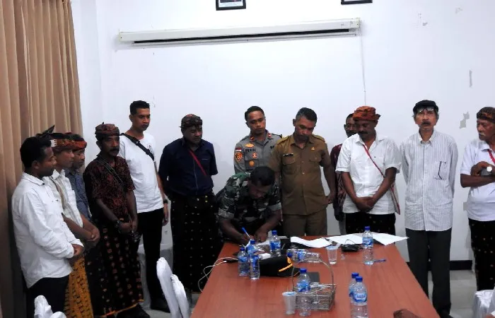 Sengketa Tanah SMPN 2 Gako Nagekeo Selesai Damai, Dua Keluarga Hibahkan Lahan untuk Pendidikan