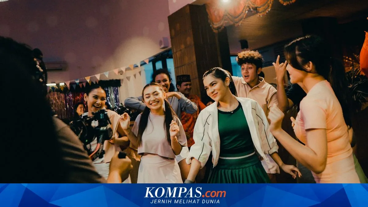 Davina Karamoy Tampil di Video Musik 'Nasi Padang'
