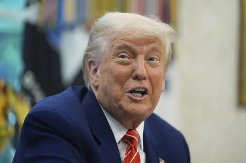 Trump Terapkan Tarif Impor Global Sementara 10% Setelah Pembatalan oleh Mahkamah Agung