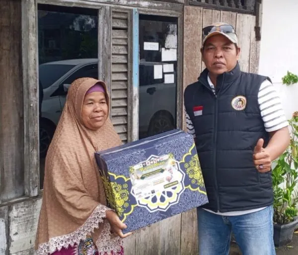 PAC Gandus Forum Cakar Sriwijaya Indonesia Salurkan Sembako untuk Warga
