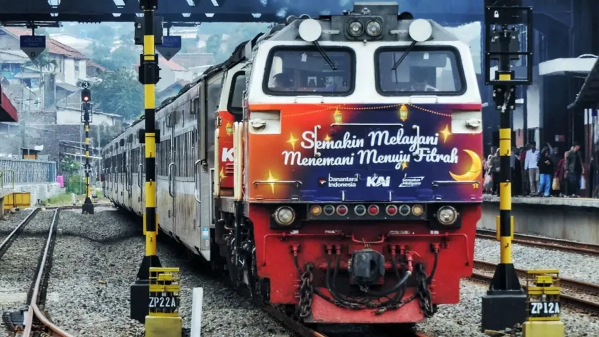 KAI Hiasi Kereta dan Stasiun dengan Dekorasi Tematik Ramadan dan Lebaran