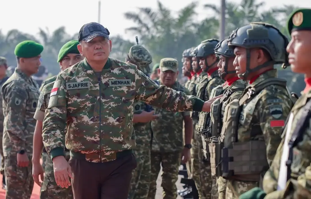 Sjafrie Sjamsoeddin Memperkuat Persaingan Capres Tanpa Parpol di Pilpres 2029