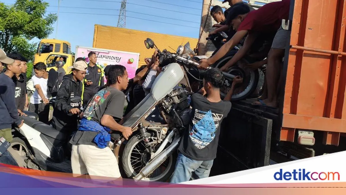 Polisi Sidoarjo Sita Ratusan Motor Balap Liar Menjelang Sahur