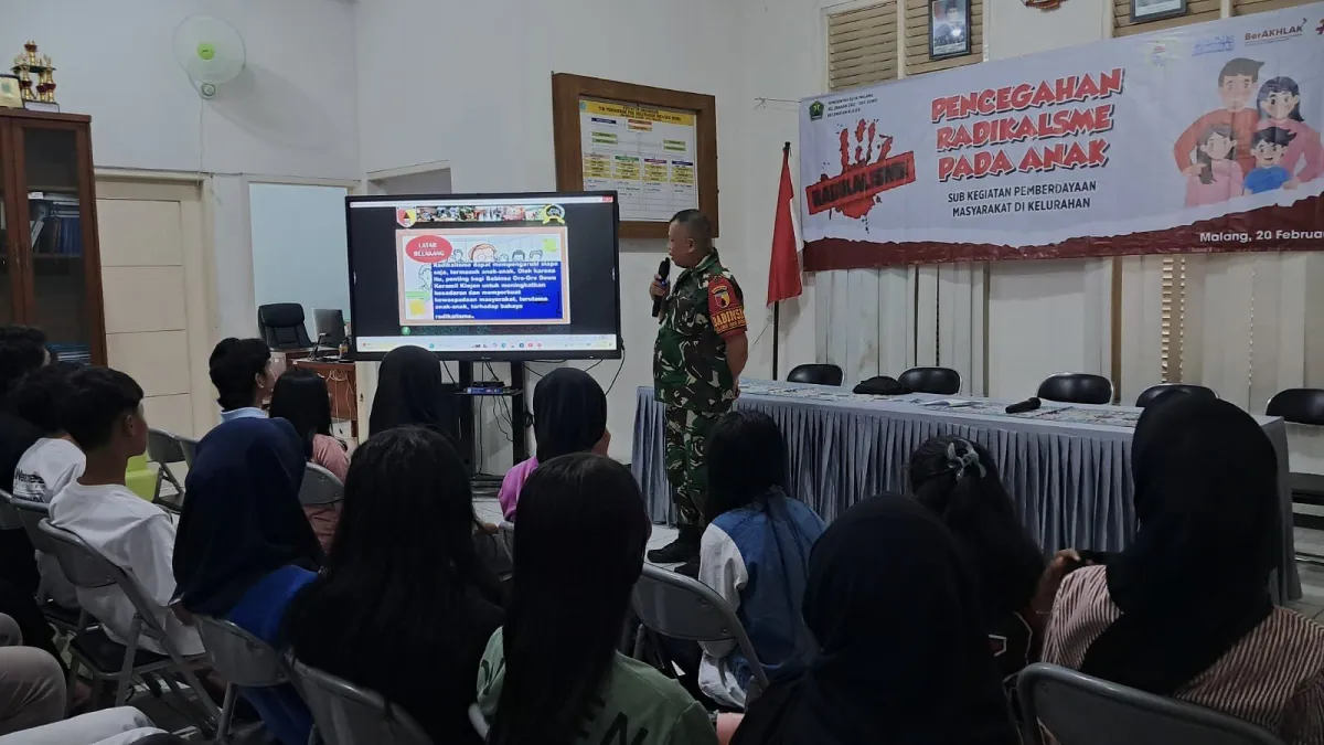 Babinsa Oro-Oro Dowo Sosialisasikan Pencegahan Radikalisme untuk Generasi Muda