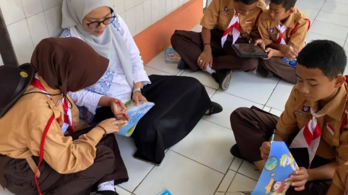 Wali Asrama SRMP 9 Bandung: Membangun Karakter Siswa untuk Putus Rantai Kemiskinan