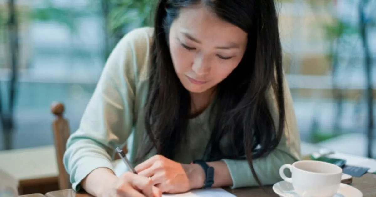 5 Strategi Menulis Esai Beasiswa yang Efektif