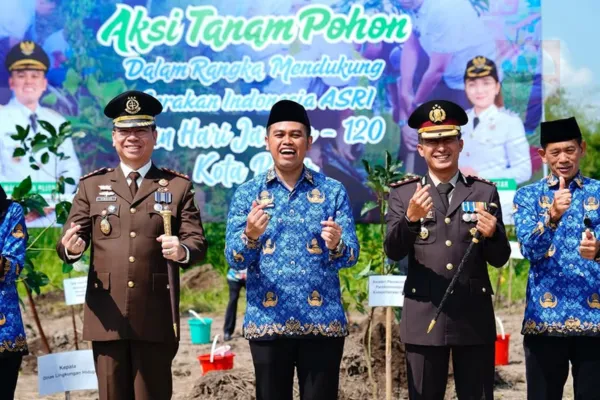 Walikota Blitar dan Forkopimda Tanam Pohon di Ekopark Joko Pangon untuk Hari Jadi ke-120