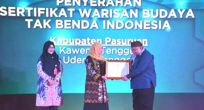 Udeng dan Kaweng Tengger Ditetapkan sebagai Warisan Budaya Nasional