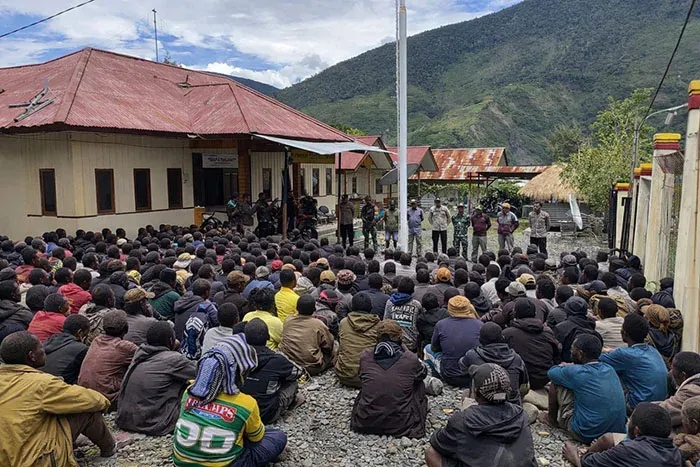 Warga Distrik Ilu Minta Pembukaan Kembali Bandara Usai Insiden Penembakan