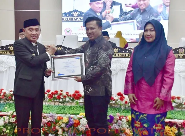 Bupati Saipul Terima Sertifikat Layanan Darurat 112 di HUT ke-23 Pohuwato