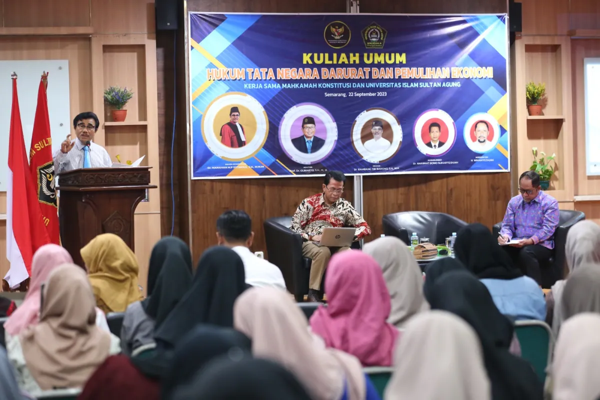 Kuliah Umum FH Unissula Bahas Hukum Tata Negara Darurat dan Pemulihan Ekonomi