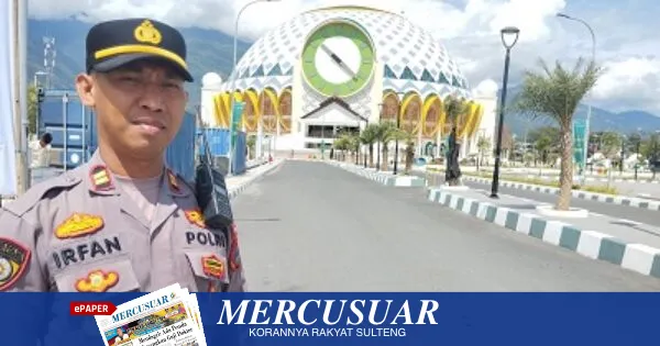 Polsek Palu Barat Amankan Jamaah Salat Tarawih di Masjid Raya