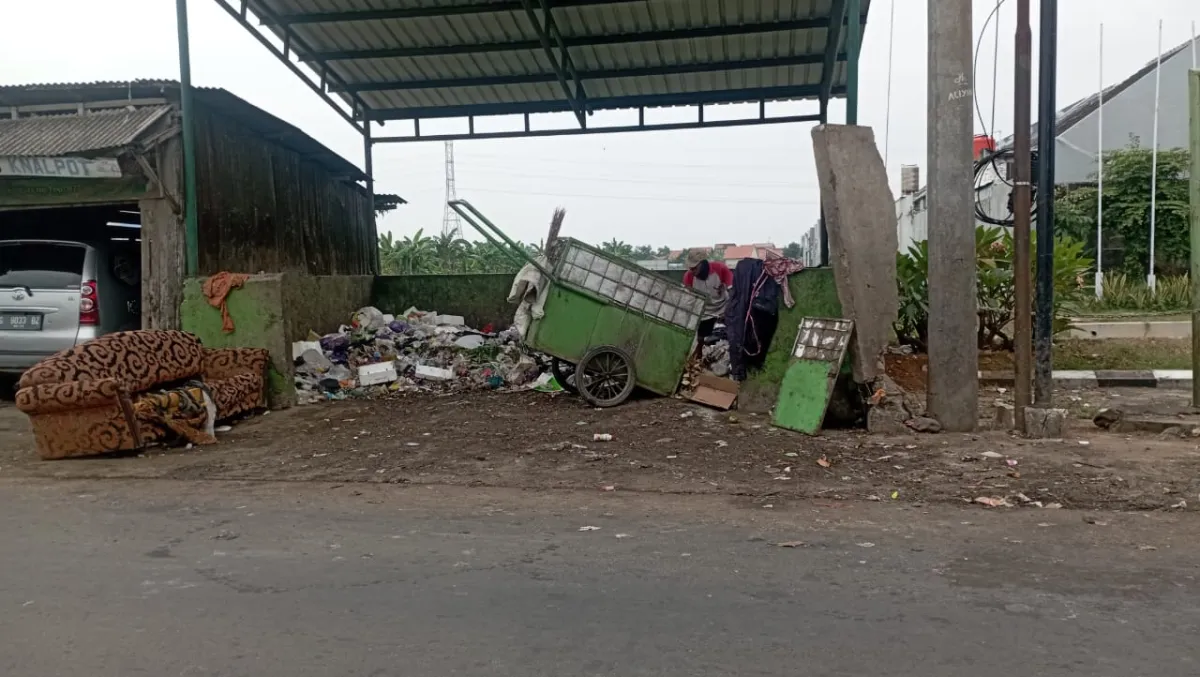 DLH Pemalang Tanggap Terhadap Keluhan Masyarakat Mengenai TPS di Bojongbata