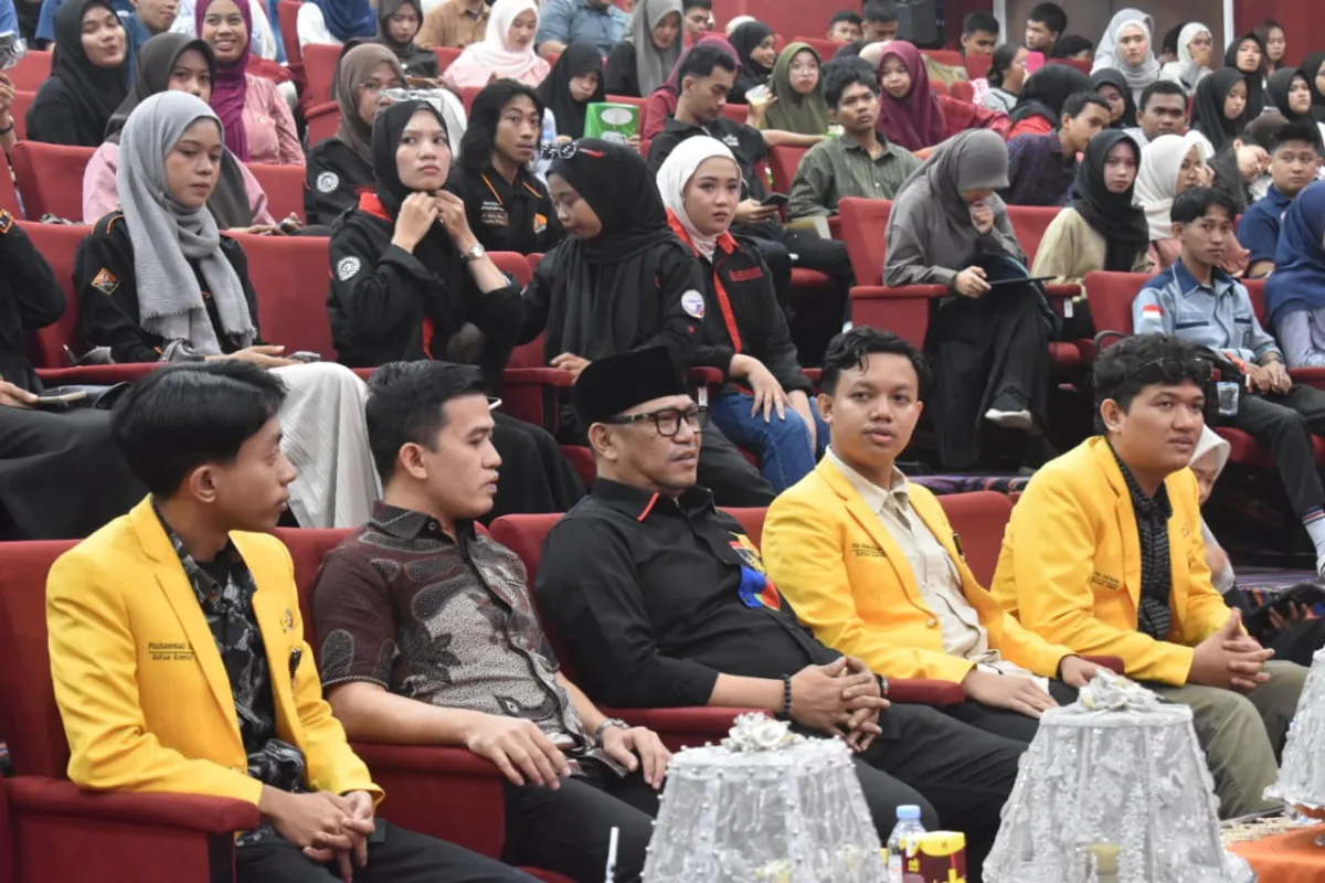 Seminar Maperwa UNM Bahas Hubungan Pendidikan dan Politik Kekuasaan