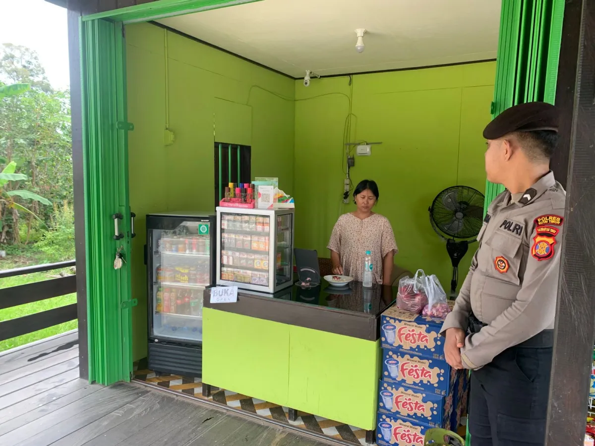 Polsek Muara Bengkal Tingkatkan Keamanan Melalui Patroli dan Dialog Bersama Warga