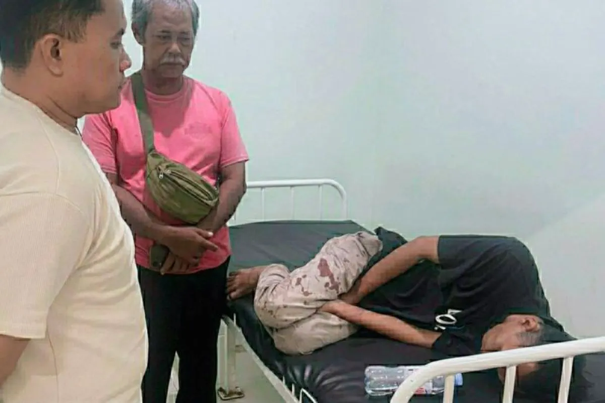 Warga Karawang Amankan ODGJ Usai Serang Tiga Orang dengan Golok
