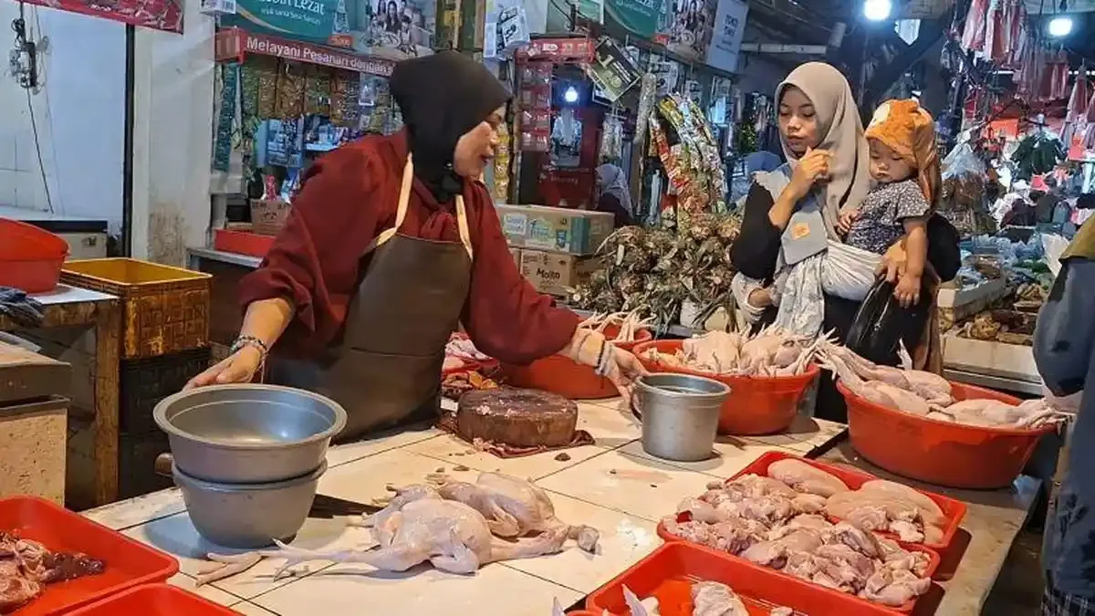 Kenaikan Harga Ayam Potong Capai 35% di Awal Ramadan di Depok