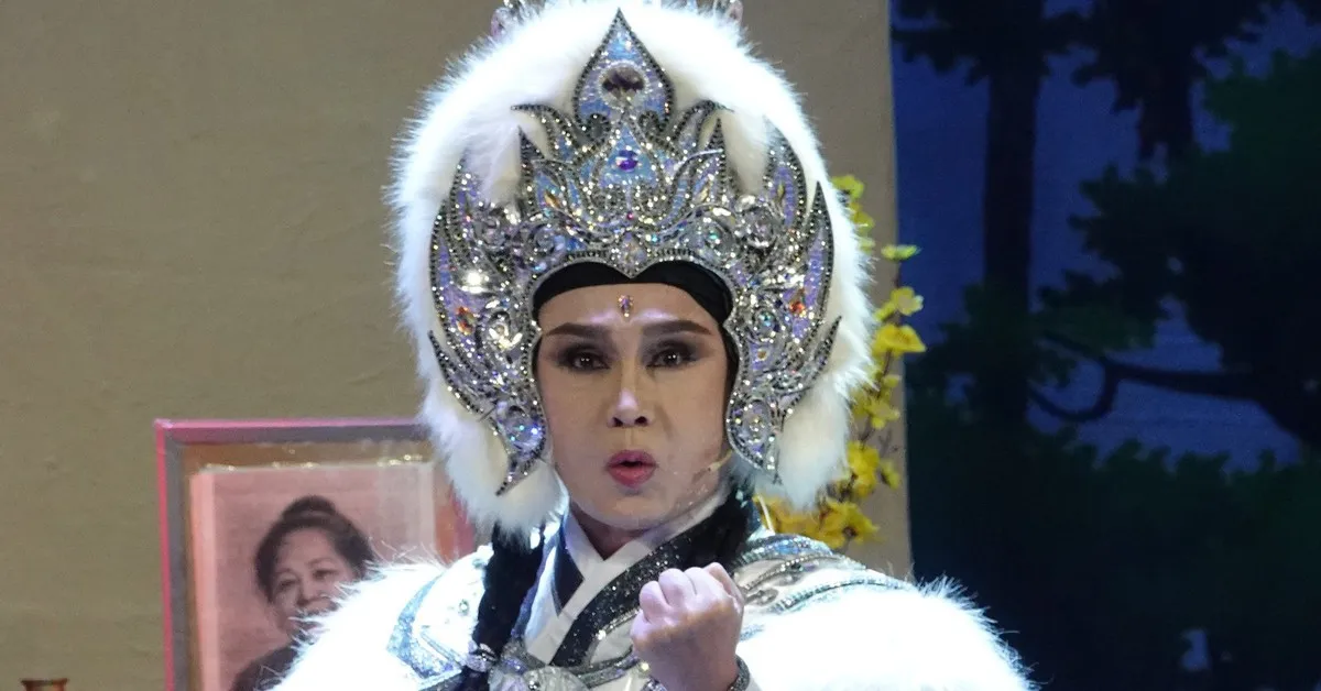 Teater Ho Chi Minh Sajikan Drama Tahun Baru Imlek dengan Sentuhan Musik Pop dan Opera Tradisional