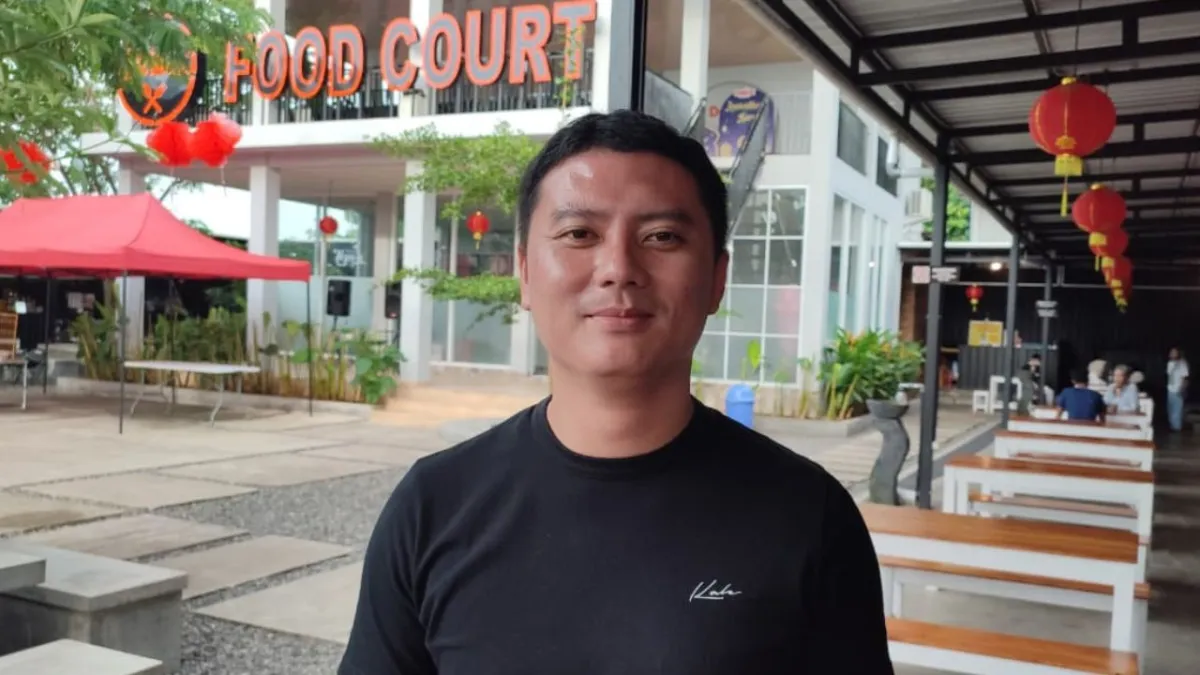 Deklaz Food Court Kutoarjo Bagikan 250 Takjil dalam Semangat Ramadan