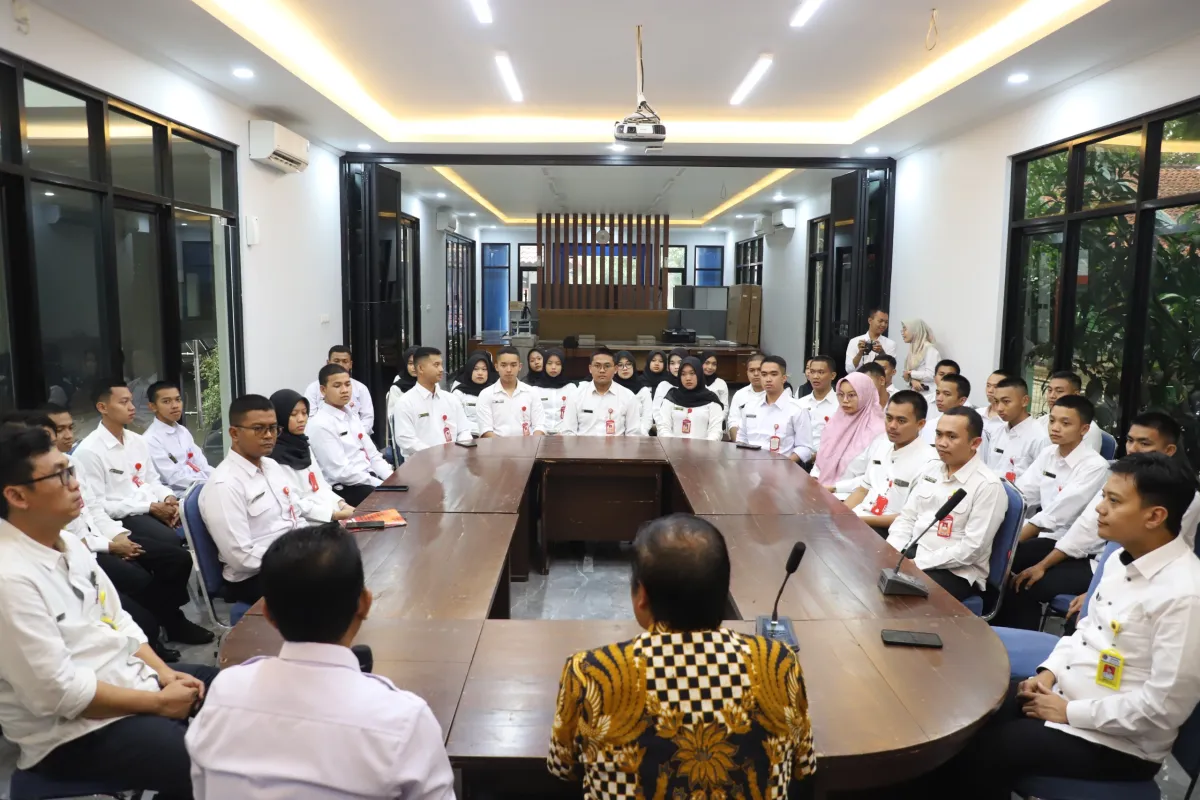 Taruna STPN Bantu Pemutakhiran Data Pertanahan di Batang