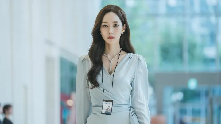 Park Min-Young Terapkan Diet Air Putih untuk Peran di Sirens' Kiss