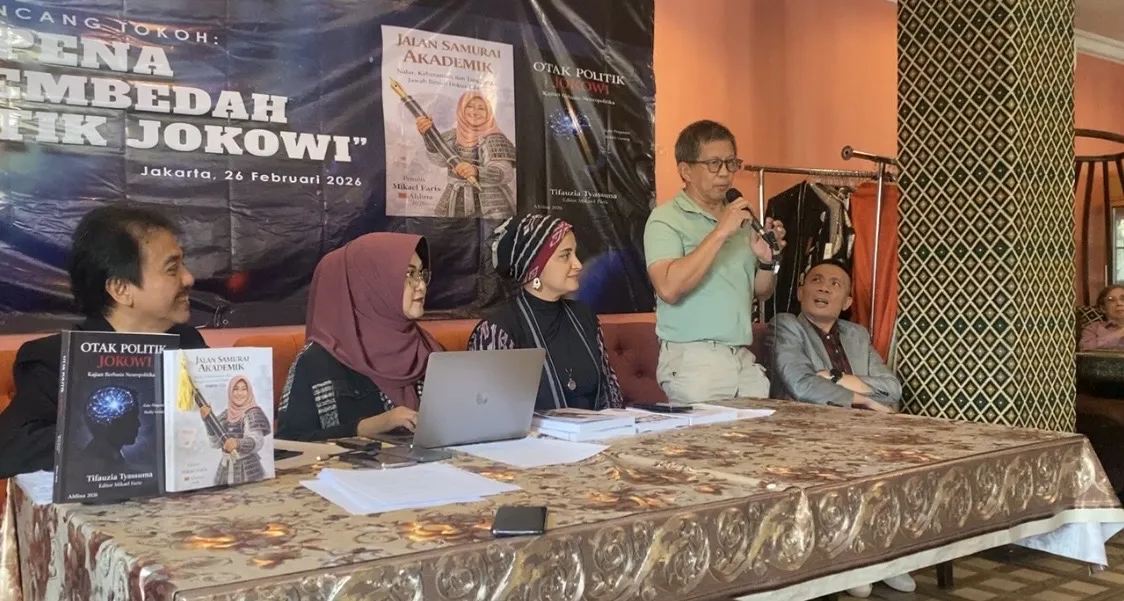 Rocky Gerung: Penyelesaian Kasus Ijazah Jokowi Harus Lewat Forum Akademis