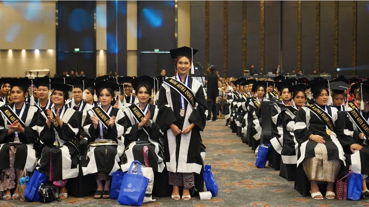 Undiknas Rayakan Dies Natalis ke-57 dan Gelar Wisuda ke-100