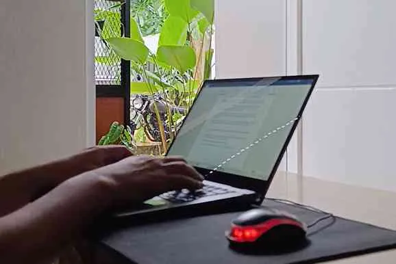 Menulis Sebagai Refleksi Diri di Bulan Ramadan