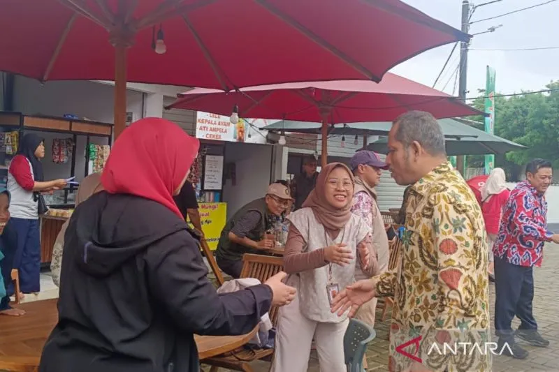 Keterlibatan ASN di Sentra Kuliner Lenteng Agung Mendorong Perekonomian Lokal