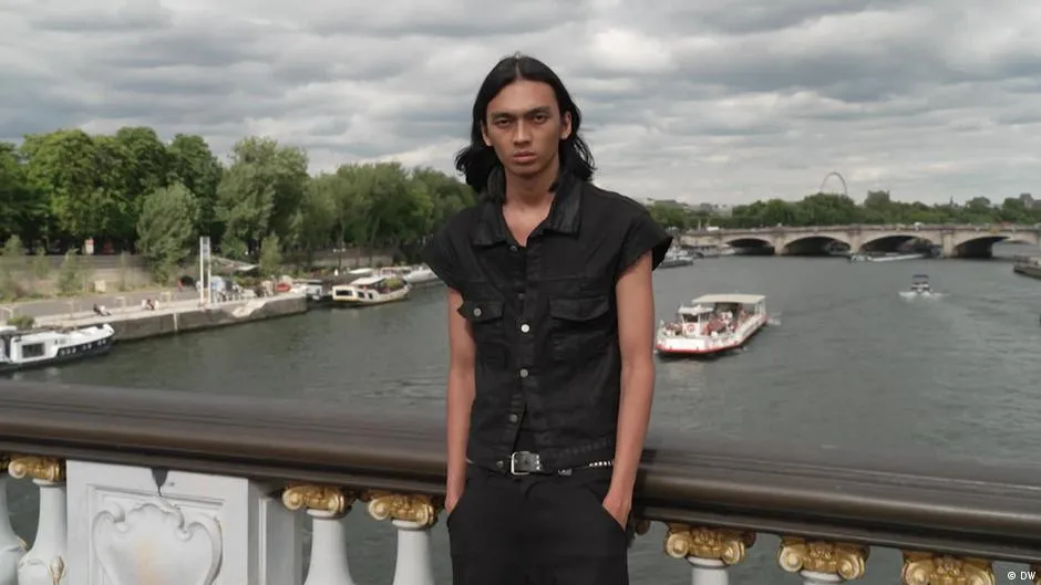 Raihan Fahrizal: Model Indonesia Berhasil Curi Perhatian di Panggung Mode Internasional