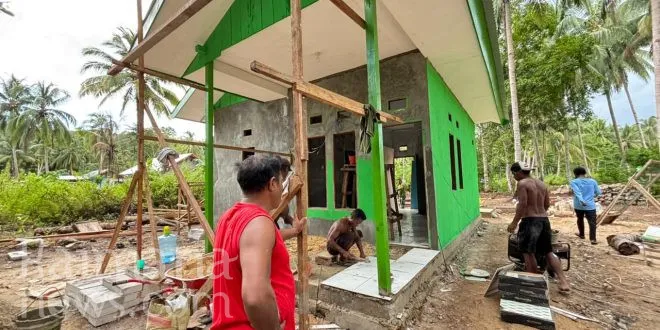 Pembangunan Rumah Type 36 di Kampung Sisir dalam TMMD 127 Kodim 1804 Kaimana