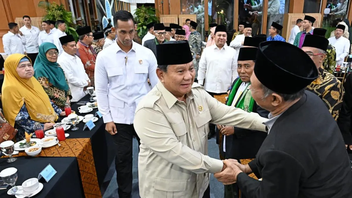 Diskusi Prabowo dengan Tokoh Muslim di Istana: Fokus pada Kebijakan Luar Negeri dan Stabilitas Global