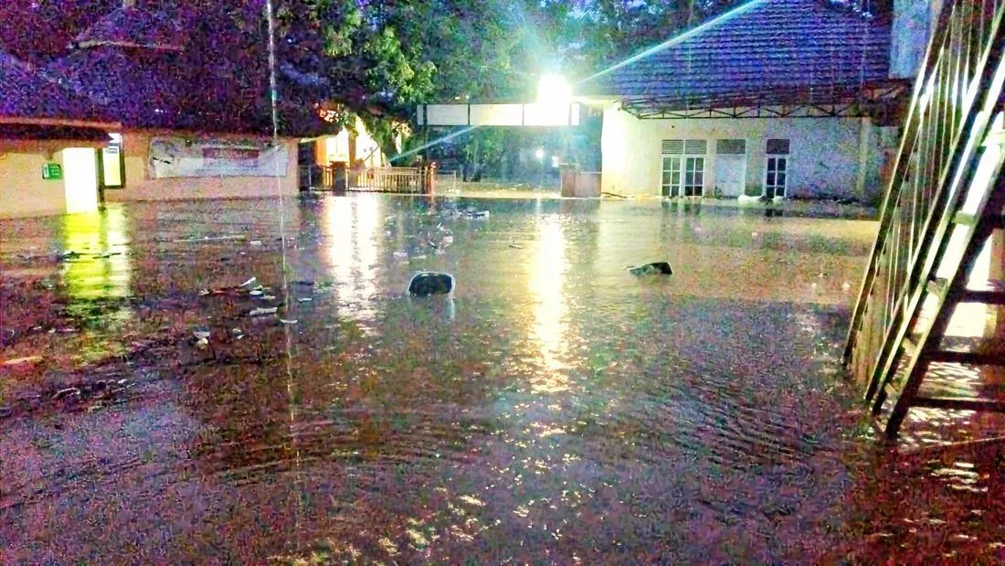 Banjir Melanda Palabuhanratu, Fasilitas Publik Terendam
